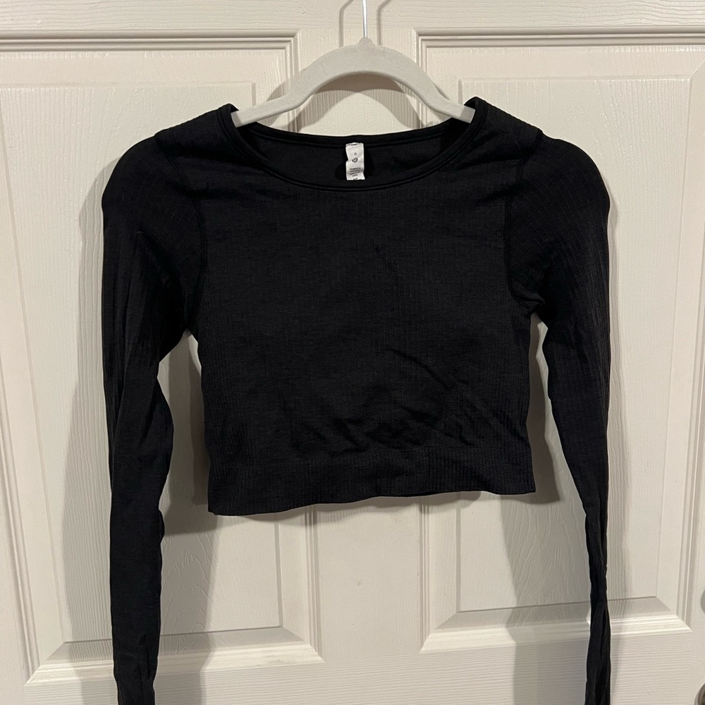 Black Long Sleeve Crop Top